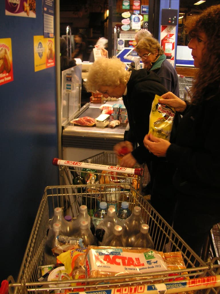 Grocery Shopping at COTO